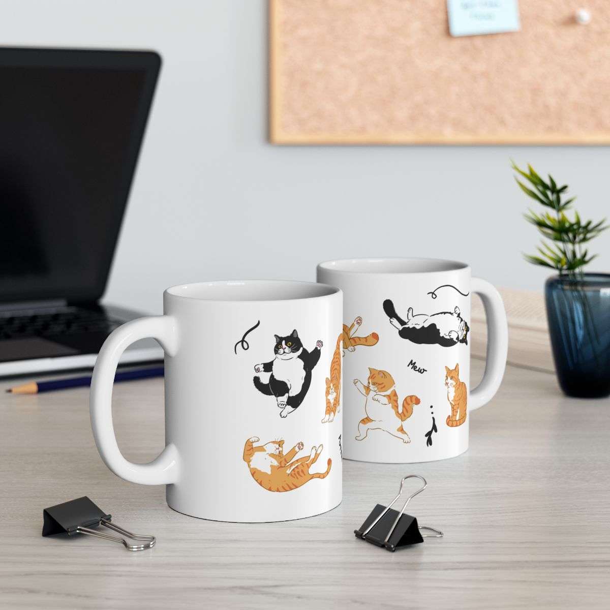 Cute Cats Personality Mug Two Mugs On A Desk