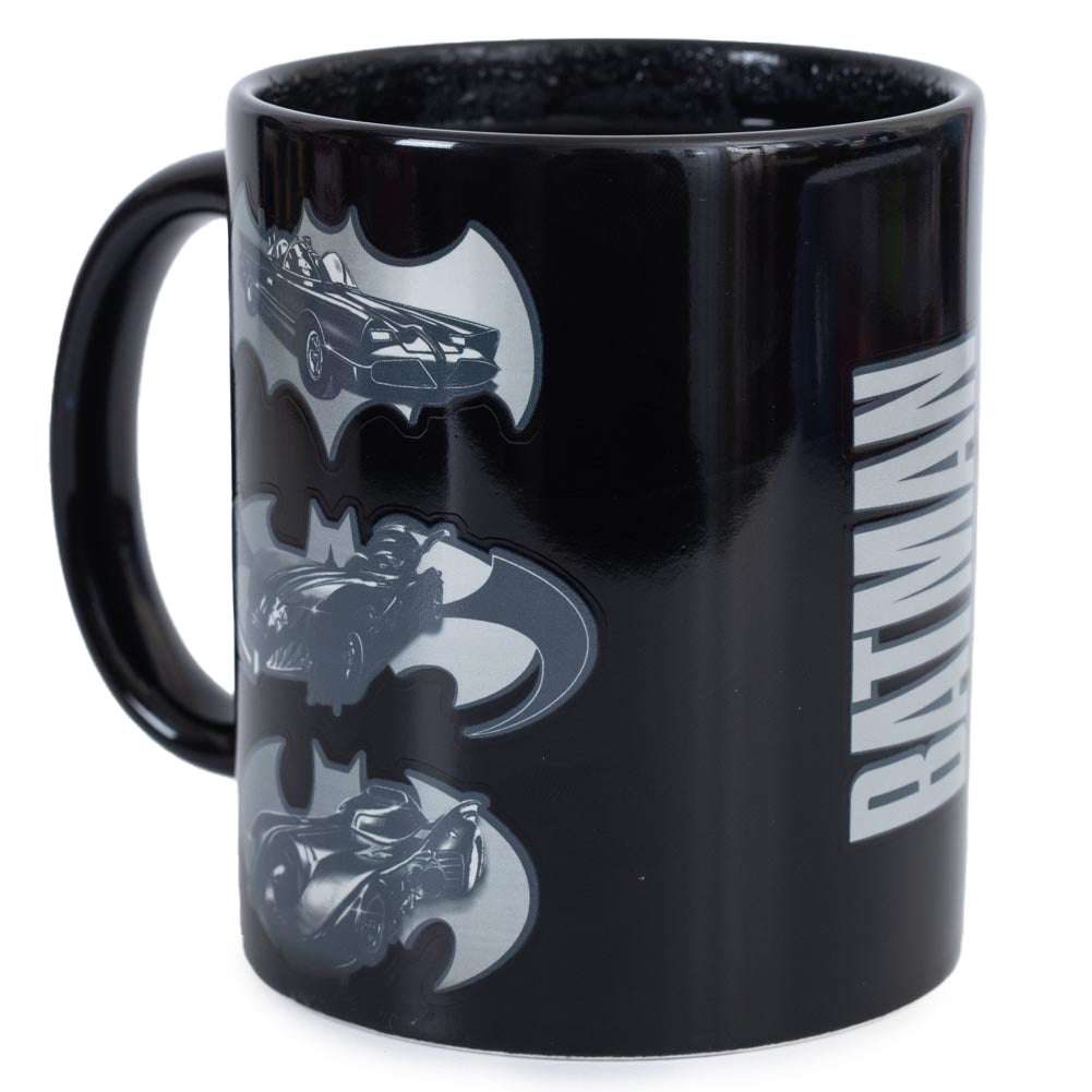 Batman Heat Changing Mug – Heat-Activated Batmobile Reveal for DC Fans!