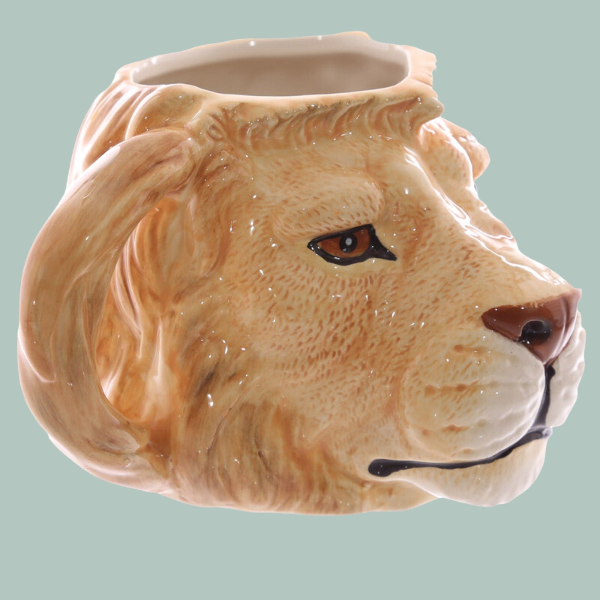 Novelty Lion Head Shaped Ceramic Mug - A Roaringly Unique Coffee Cup - The Mug GalleryMug